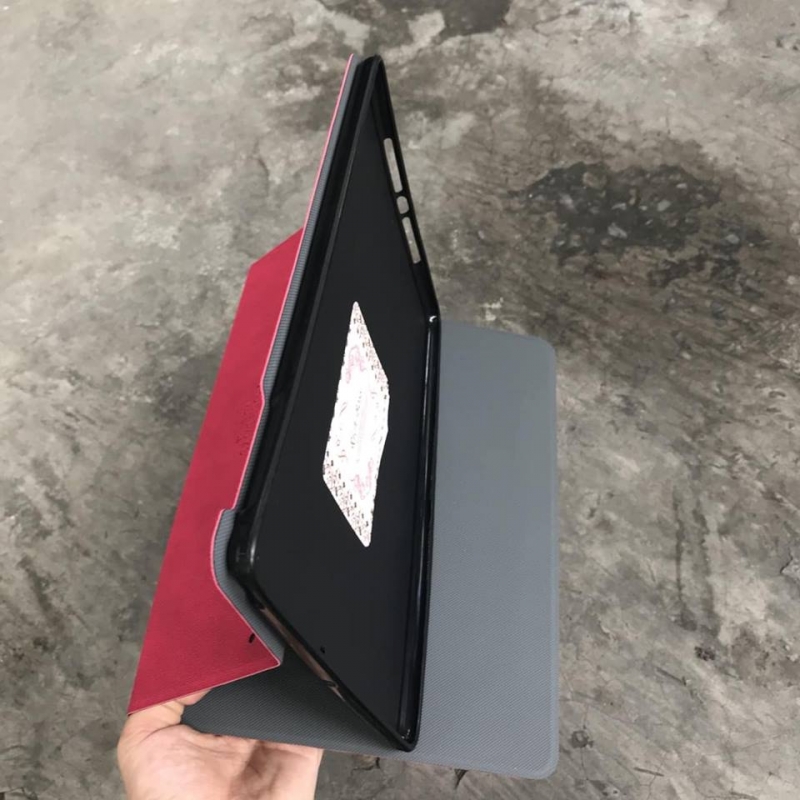 Bao Da iPad Air 2 Bao Da iPad 6 Hiệu Ultra Slim Cao Cấp được sản xuất và làm bằng chất liệu da công nghiệp cao cấp với chất liệu da dạng sần họa tiết cầm chắc tay rất sang trọng.